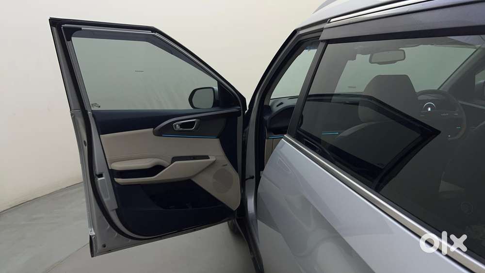 Kia Carens Clavis Htk, 2025, Petrol
