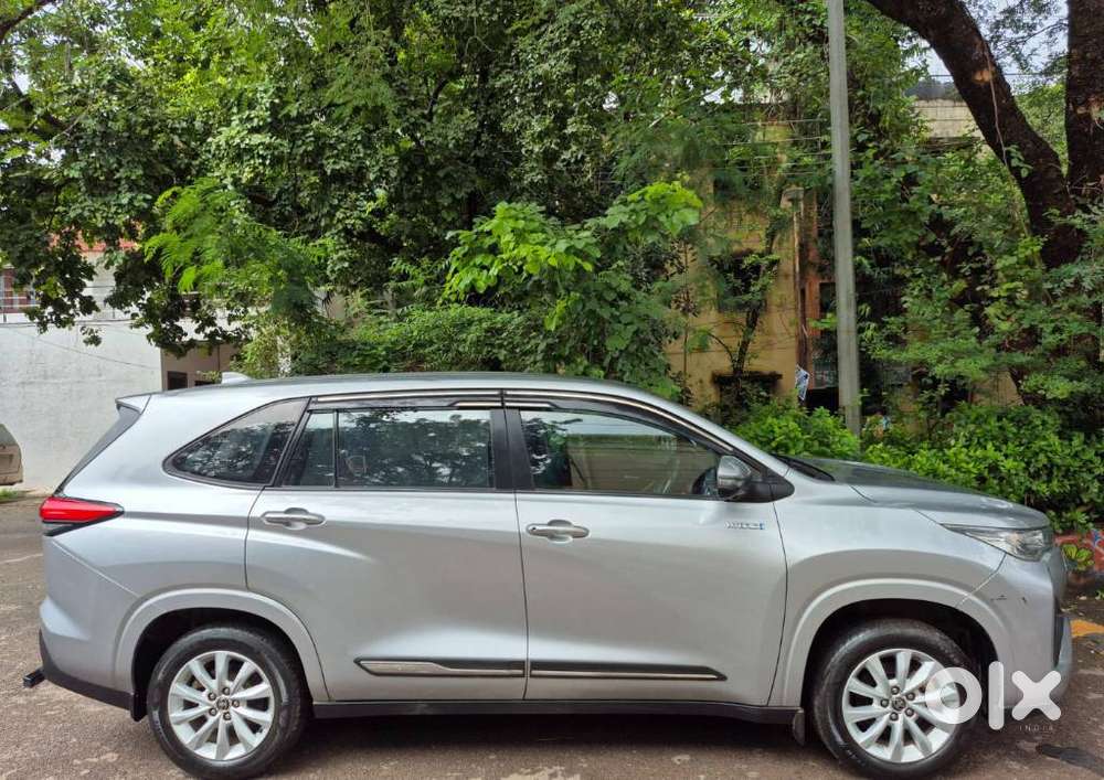 Toyota Innova Hycross 2.0 Vx Hybrid 8 Str, 2023, Electric