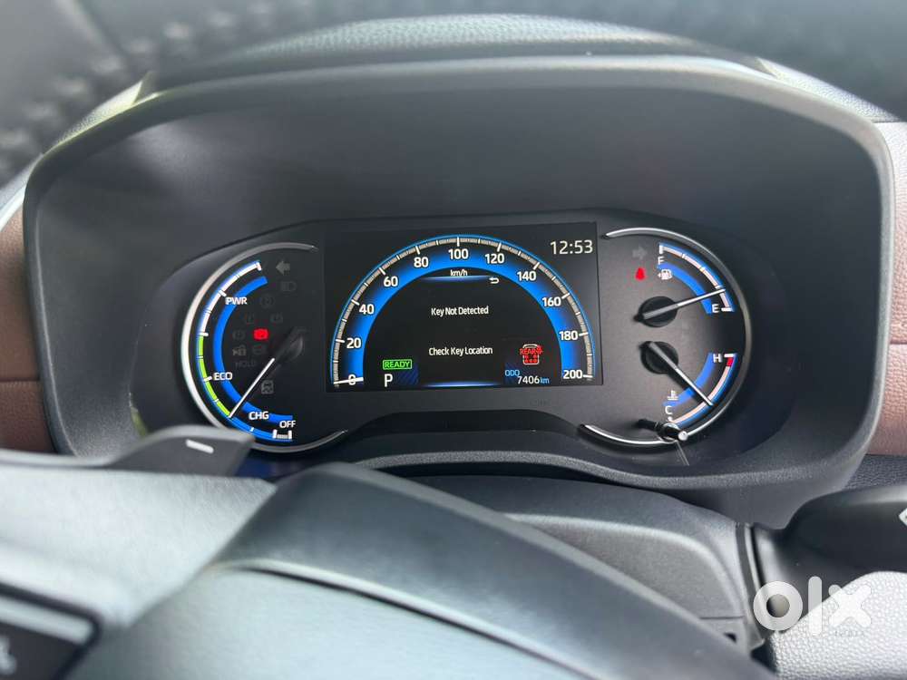 Toyota Innova Hycross 2.0 Vx (o) Hybrid 7 Str, 2025, Petrol