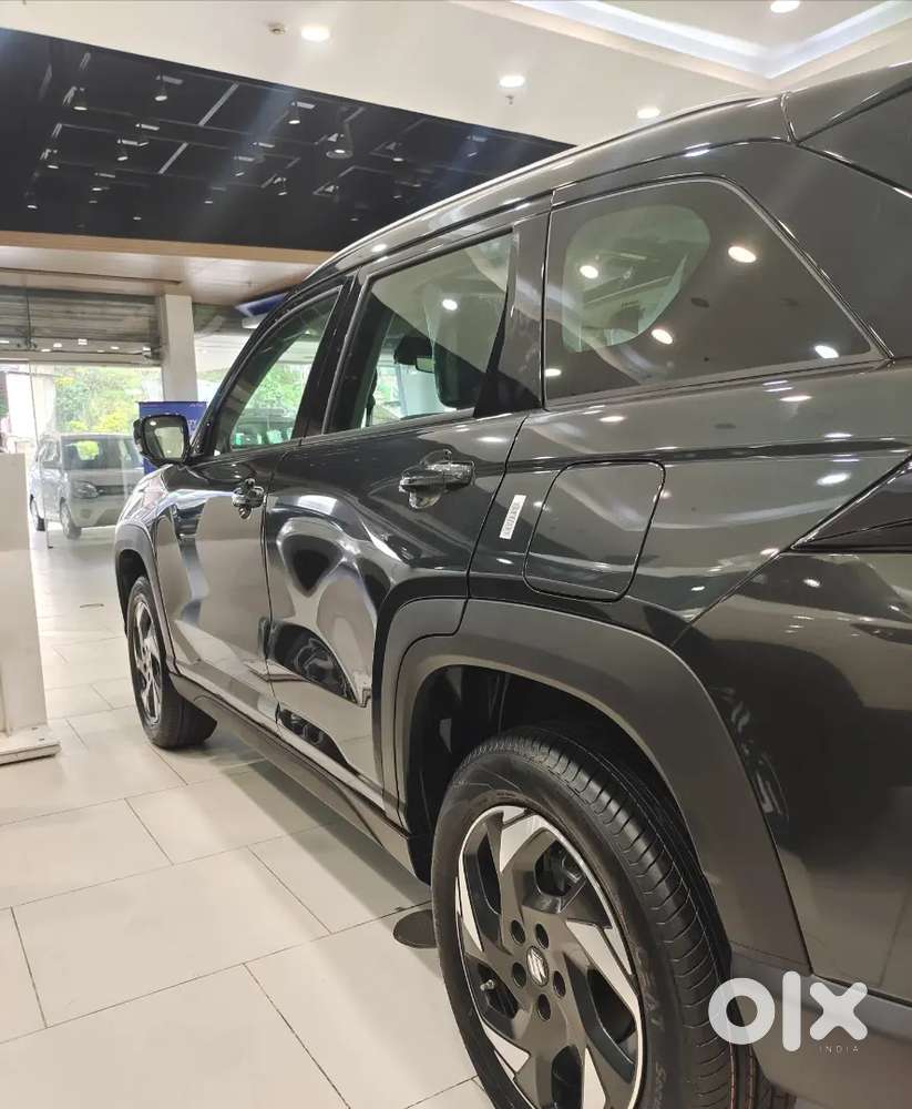 Maruti Suzuki Victoris Petrol 2026