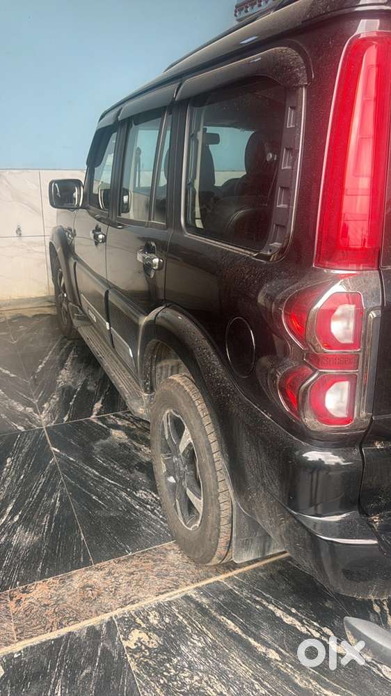 Mahindra Scorpio Classic 2025 Diesel 6000 Km Driven