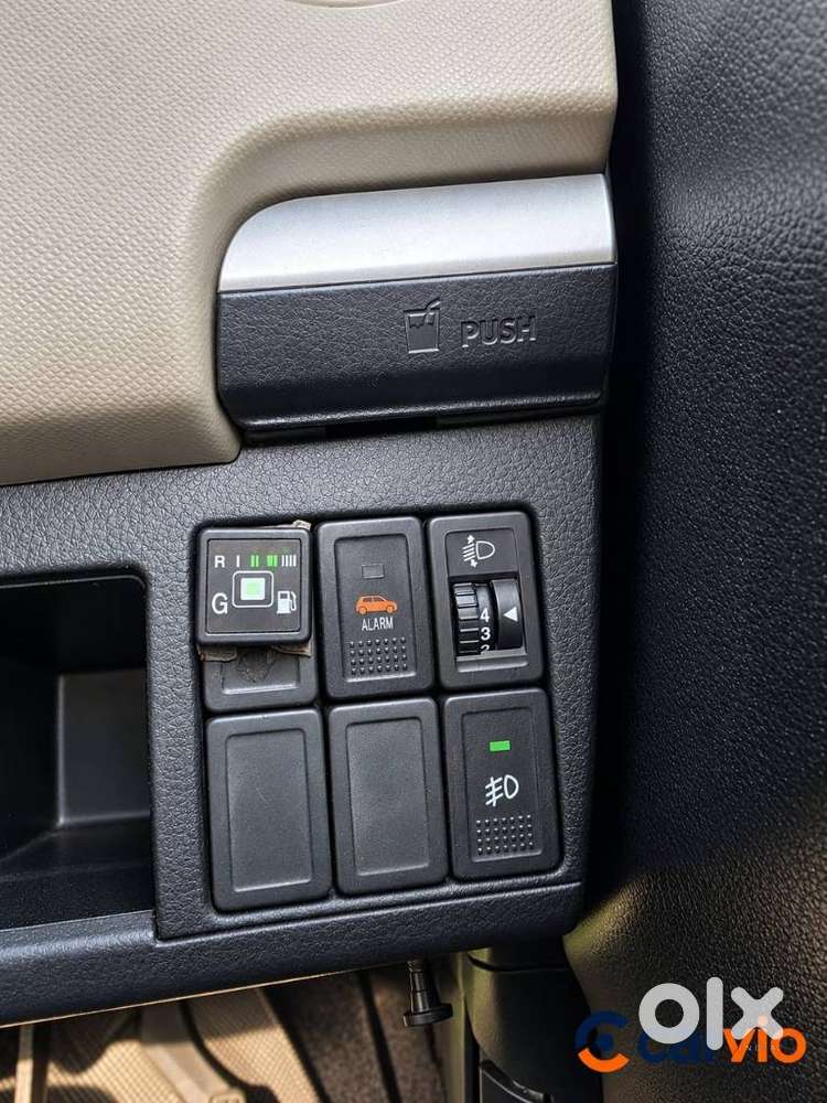 Maruti Suzuki Wagon R Vxi Plus, 2016, Cng & Hybrids