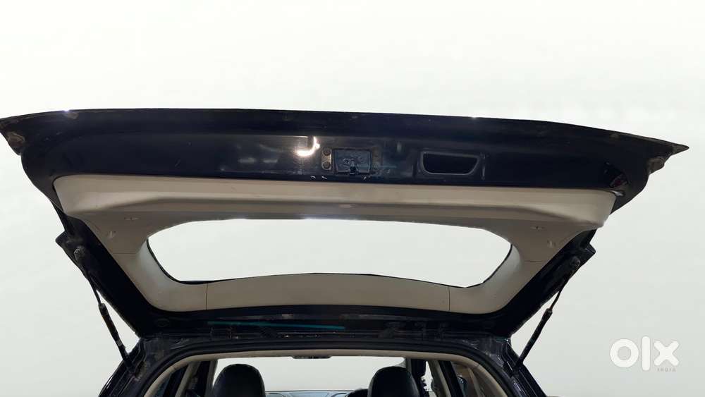 Mahindra Xuv300 W6, 2020, Petrol