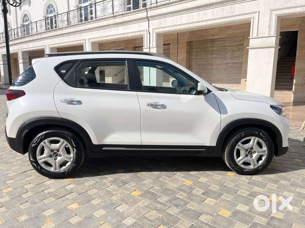 Kia Sonet 12000 Km's New Condition Sunroof