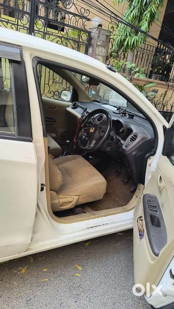 Honda Brio 2012 Petrol Well Maintained