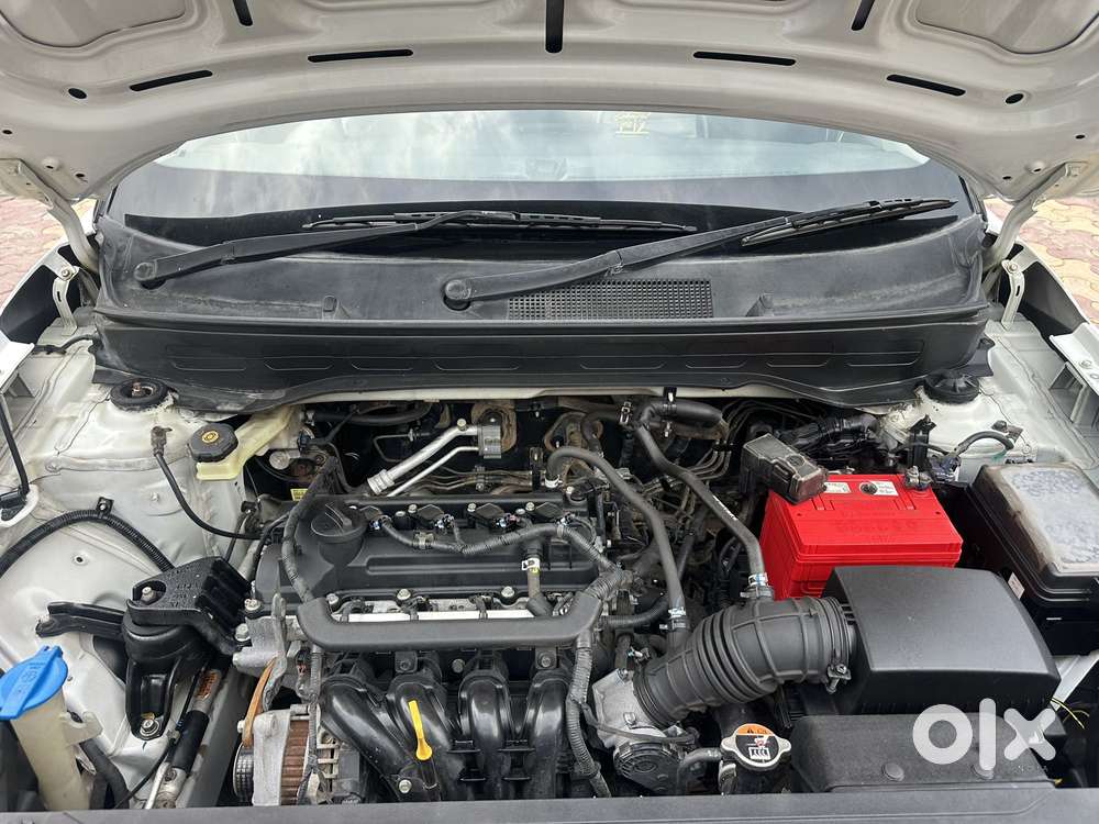 Hyundai Venue 1.2 S (o), 2021, Petrol