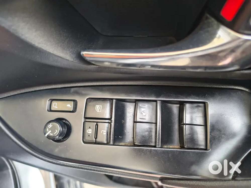 Toyota Innova Crysta 2023 Diesel 109000 Km Driven