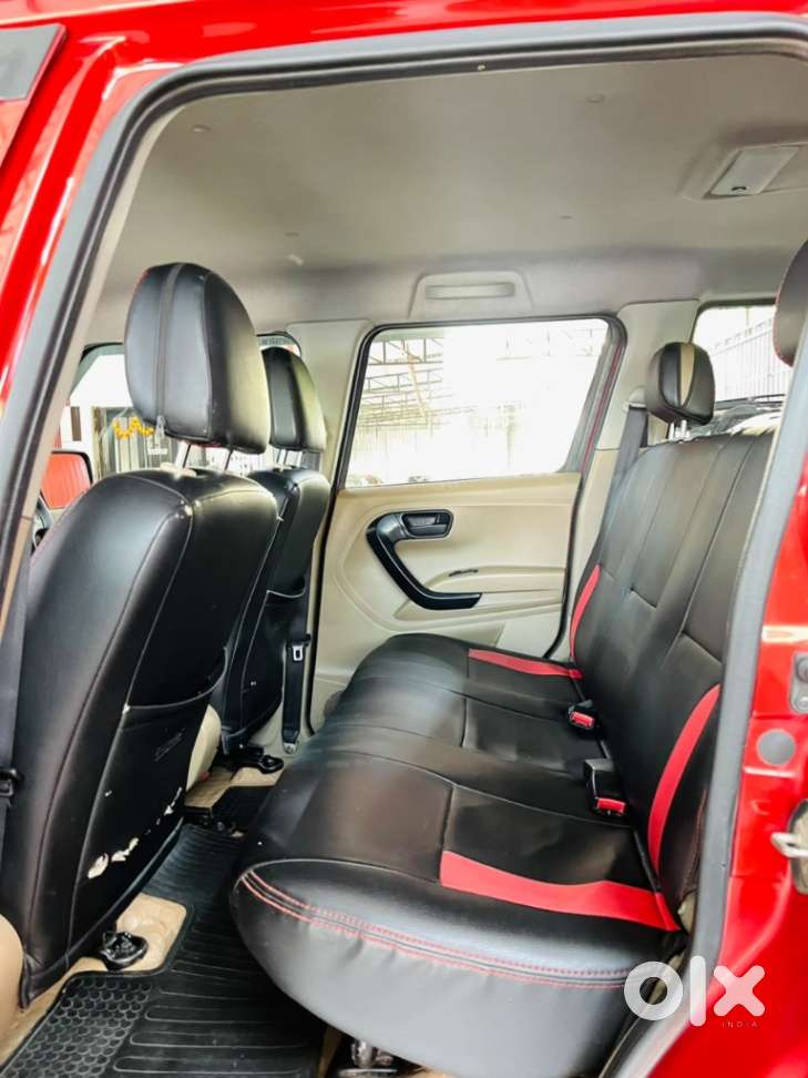 Mahindra Tuv 300 T6, 2016, Diesel