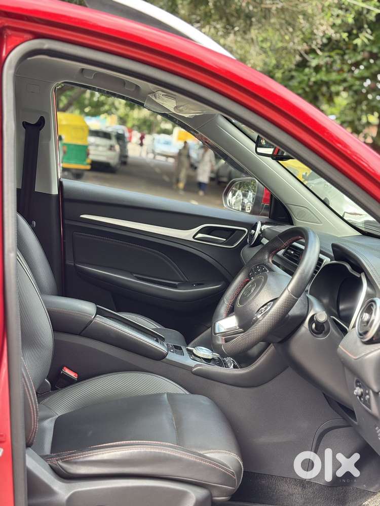 Mg Zs Ev Exclusive Dt, 2025, Electric