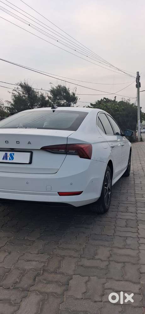 Skoda Octavia 2.0 L K Tsi At, 2022, Petrol
