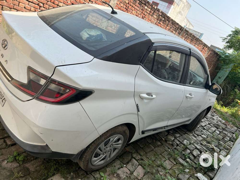 Hyundai Aura 2020 Cng & Hybrids Well Maintained