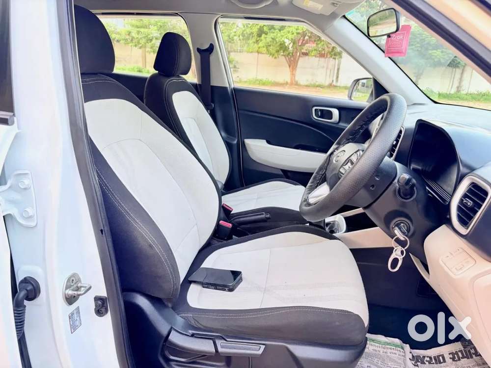 Hyundai Venue 1.2 S (o), 2023, Petrol