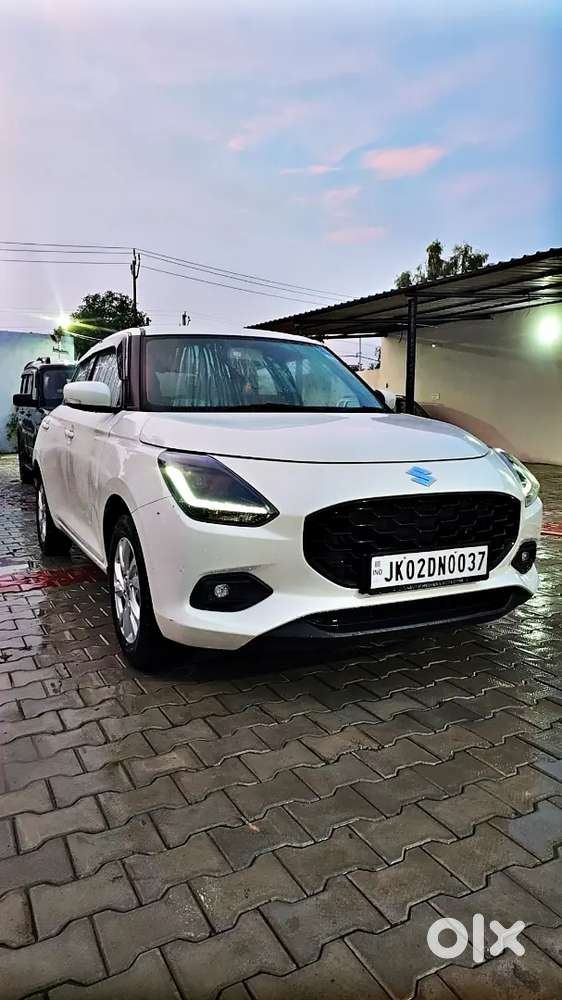 Maruti Suzuki Swift Zxi 2025