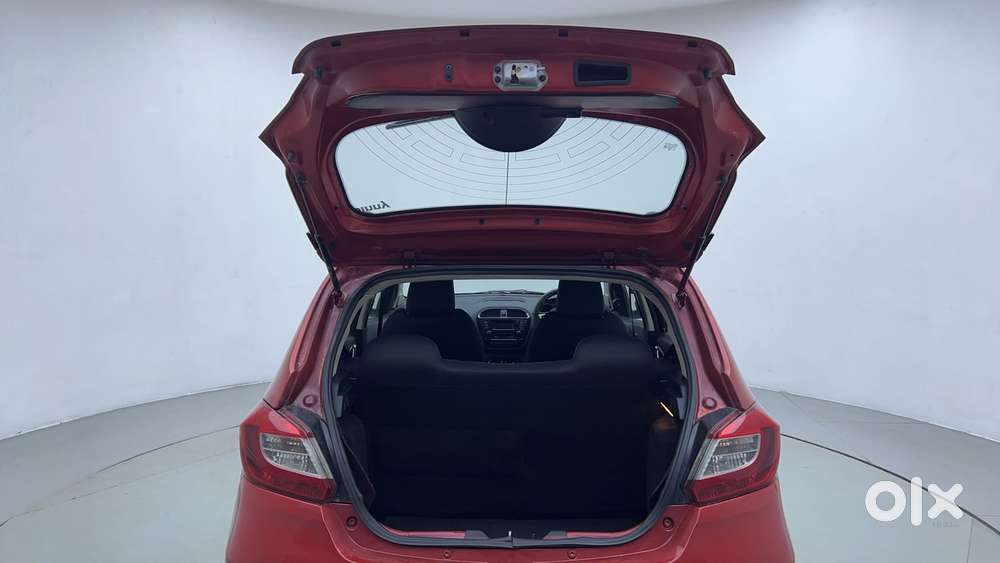 Tata Tiago Xz, 2017, Petrol