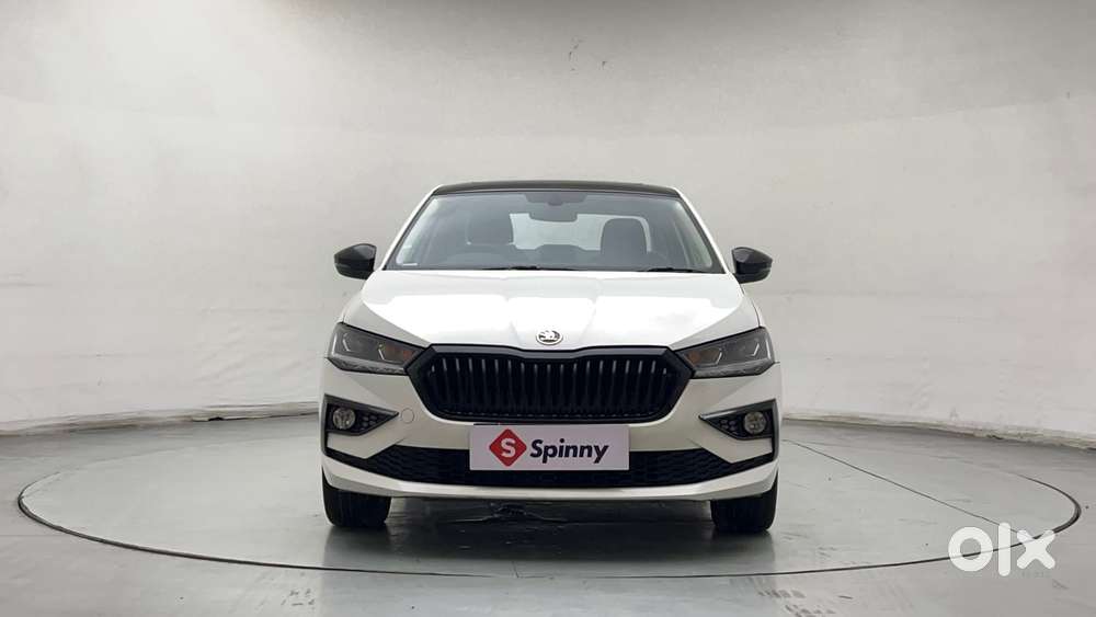 Skoda Slavia Style 1.0l Tsi At, 2023, Petrol