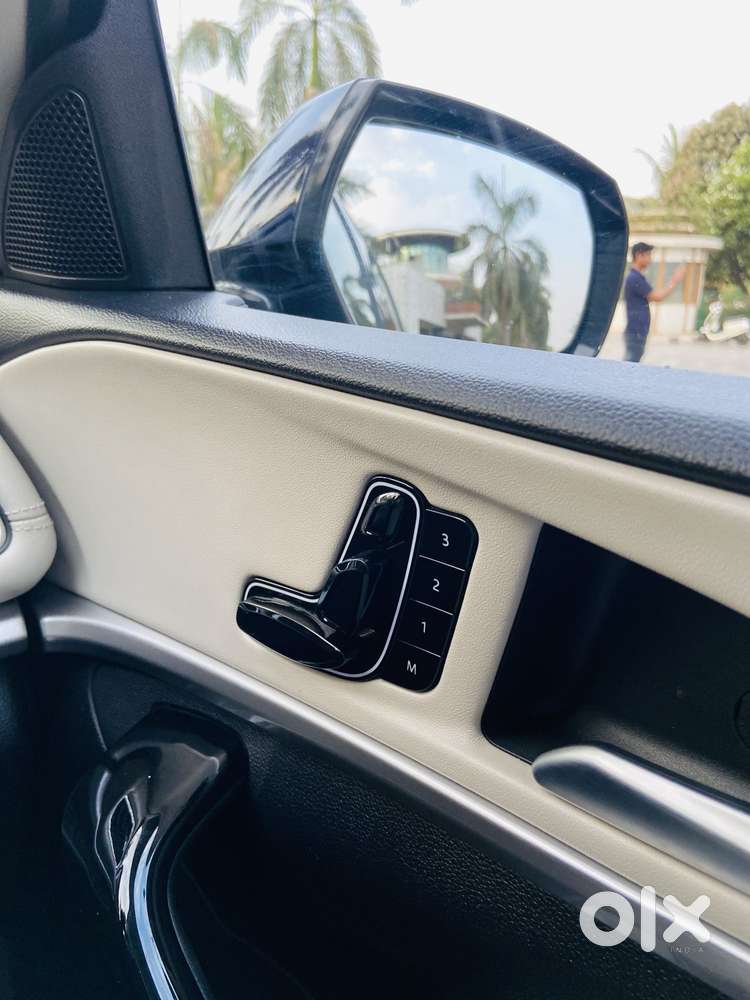 Mahindra Xuv700 2.2 Ax 7 Diesel At Str Awd, 2022, Diesel