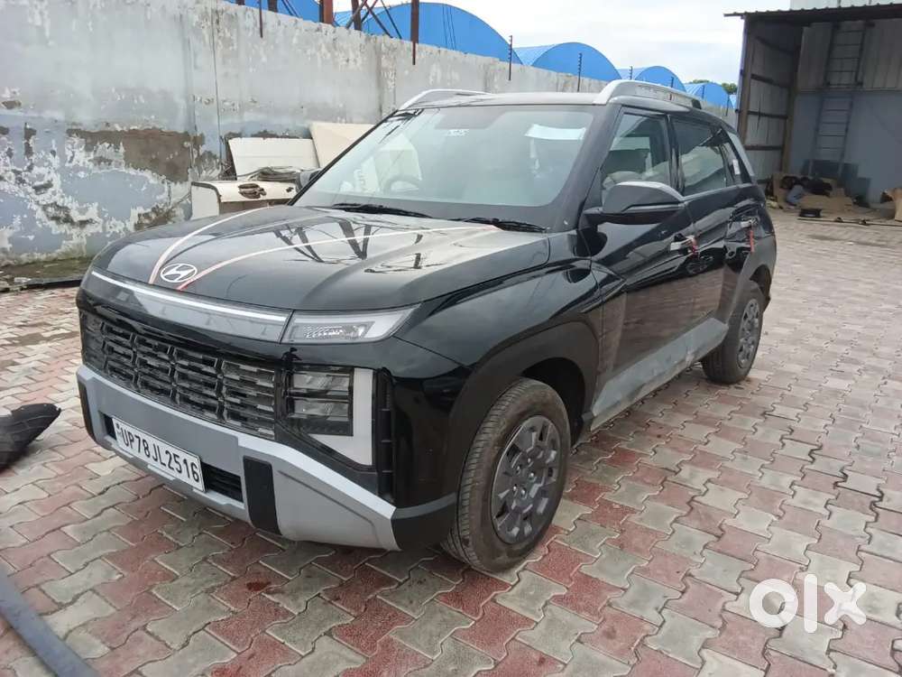 Hyundai Venue Petrol 2025