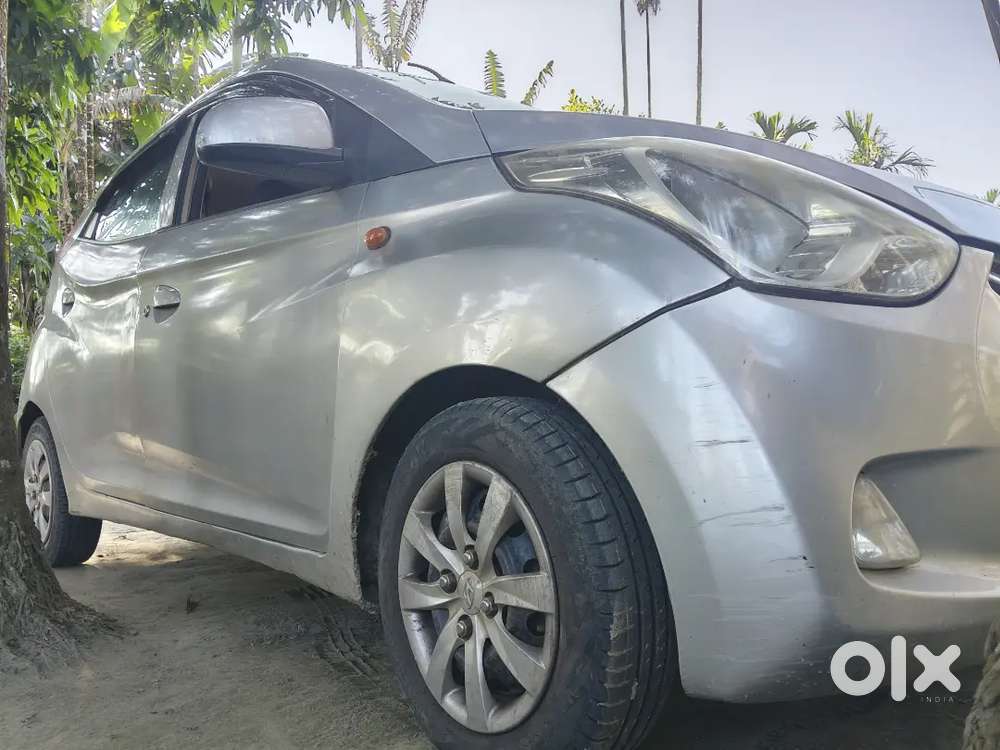 Hyundai Eon Sportz 2012 Model Price Of