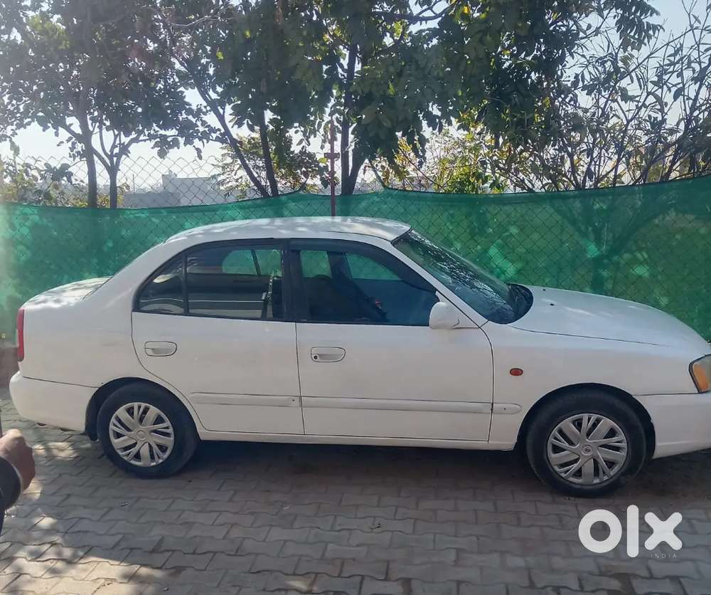 Hyundai Accent Hatchback 2004 Petrol 90500 Km Driven