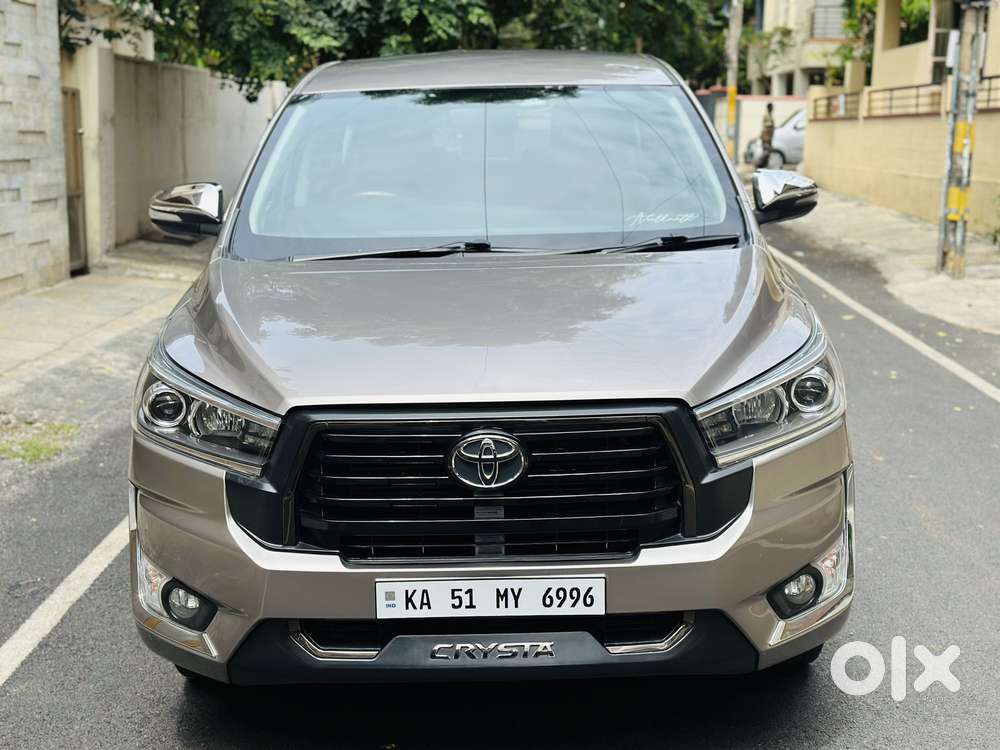 Toyota Innova Crysta 2.8 Zx At 7 Seater, 2017, Diesel