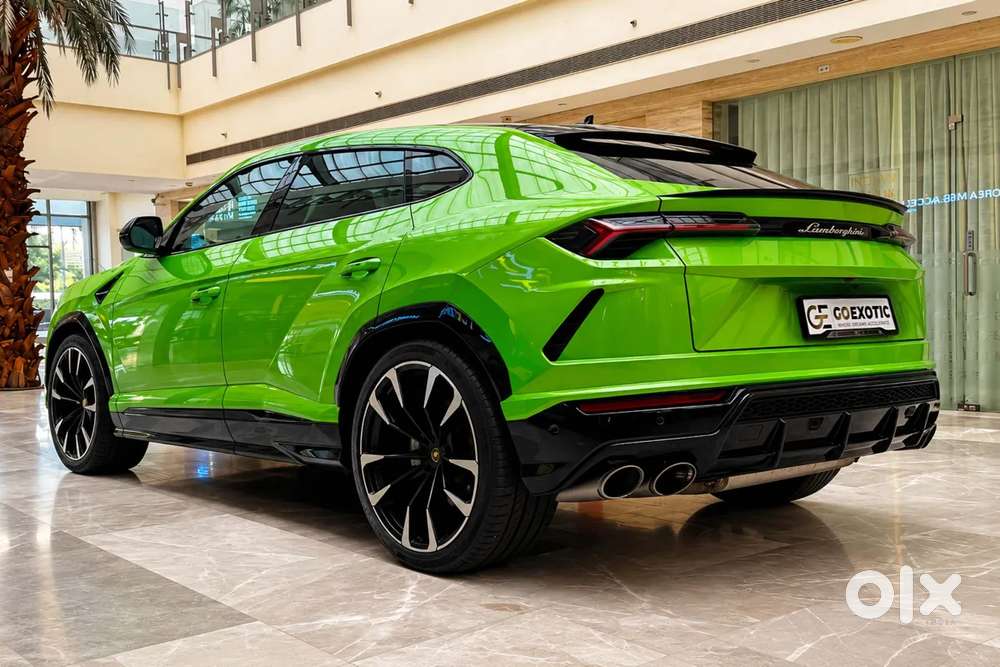 Lamborghini Urus, 2022, Petrol