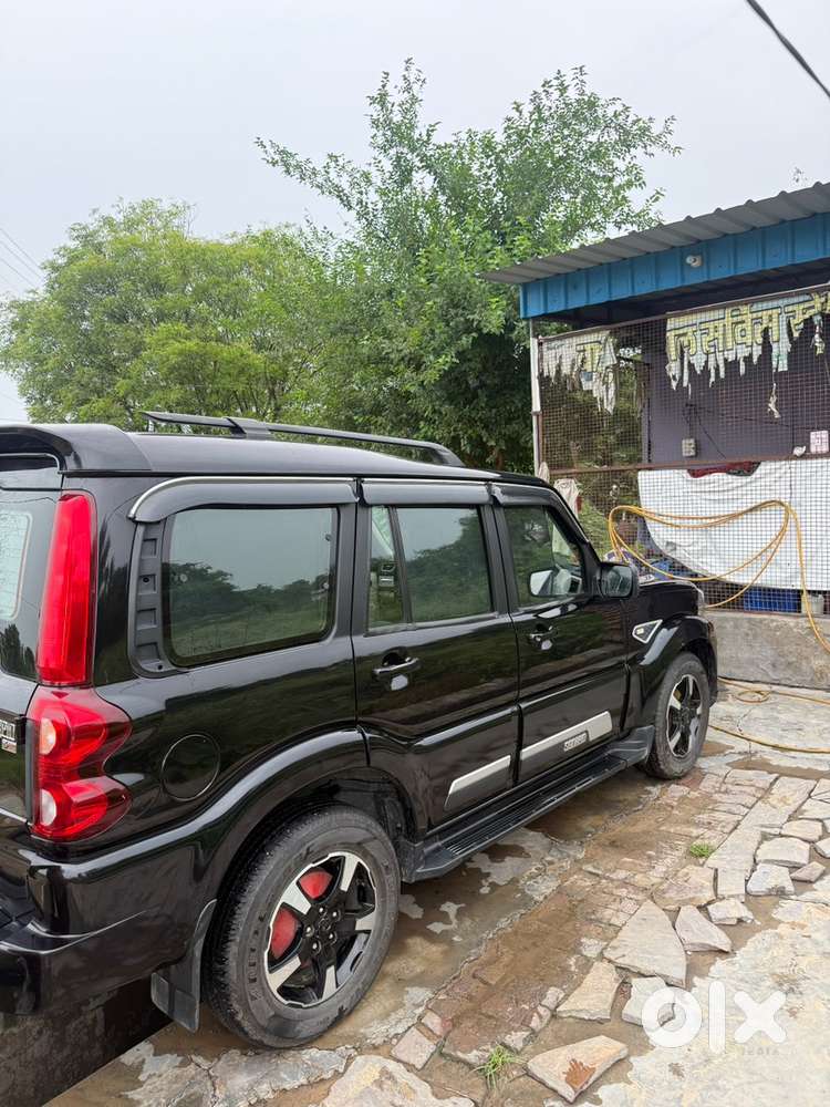Mahindra Scorpio 2023 Diesel Classic