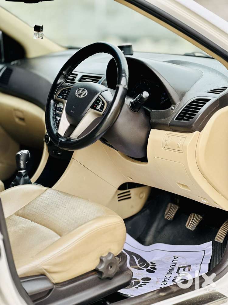 Hyundai Verna Vtvt 1.6 Sx, 2013, Petrol