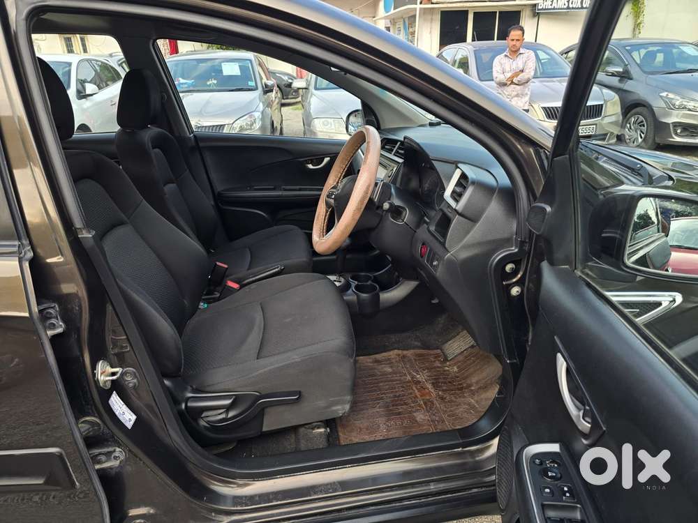 Honda Br-v I-vtec V Cvt, 2017, Petrol