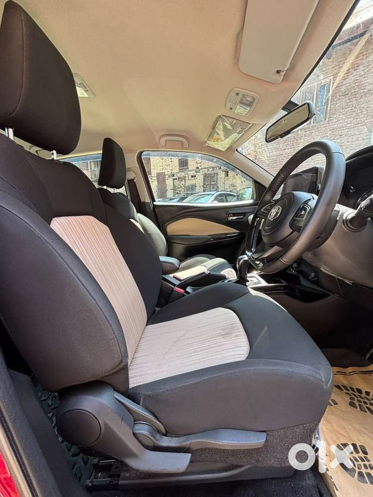 Toyota Glanza 1.2 V Amt, 2025, Petrol