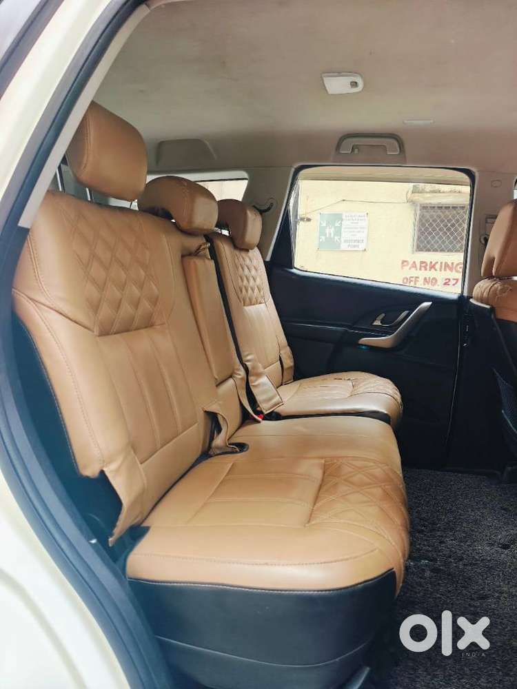 Mahindra Xuv500 W7, 2020, Diesel