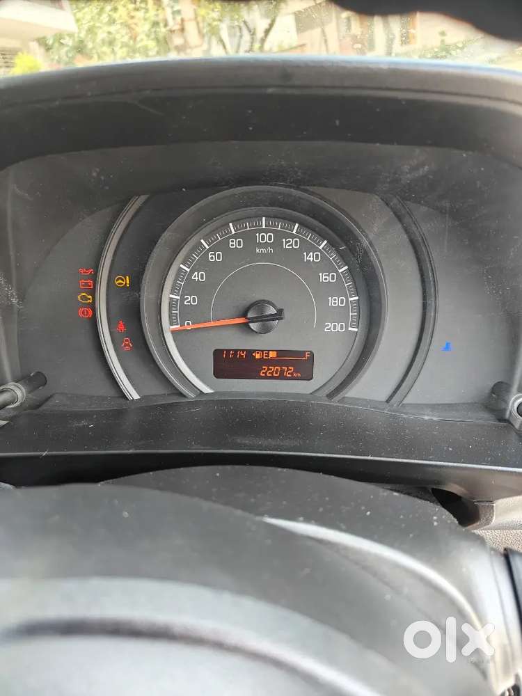 Maruti Suzuki Swift Lxi