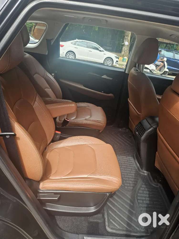 Mg Hector Plus 2021 Petrol 95000 Km Driven