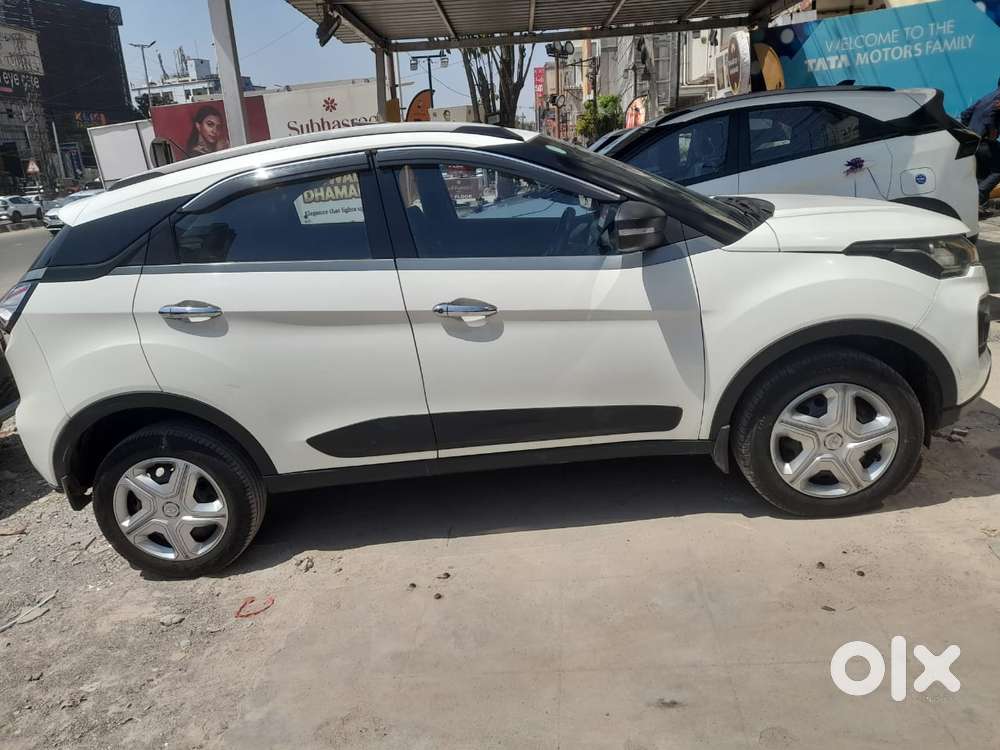 Tata Nexon 1.5 Revotorq Xma Plus (s) Amt, 2021, Diesel