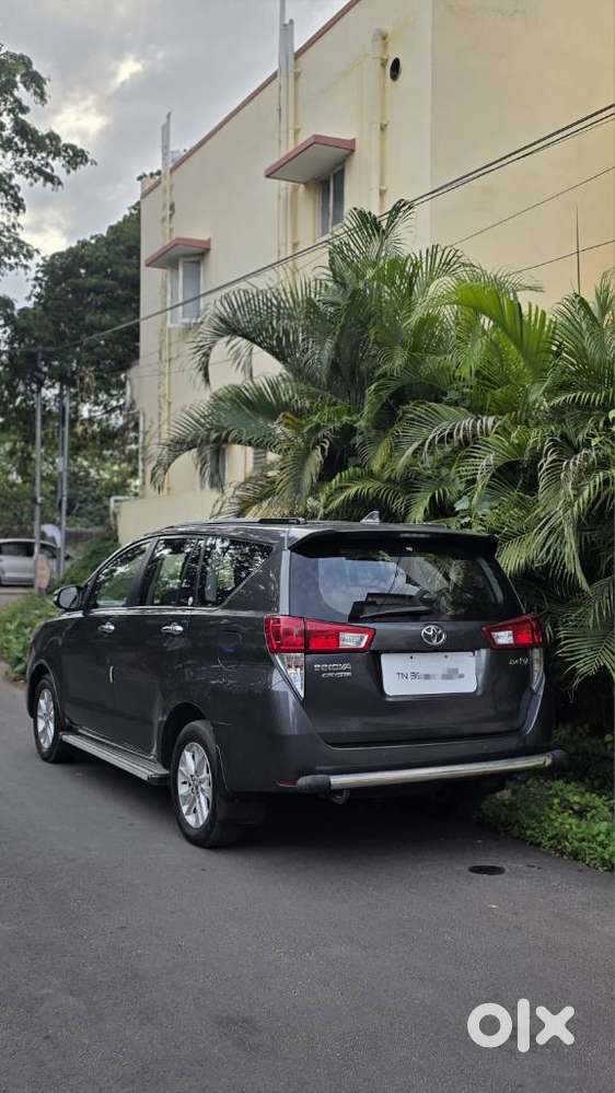 Toyota Innova Crysta 2.4 V, 2016, Diesel