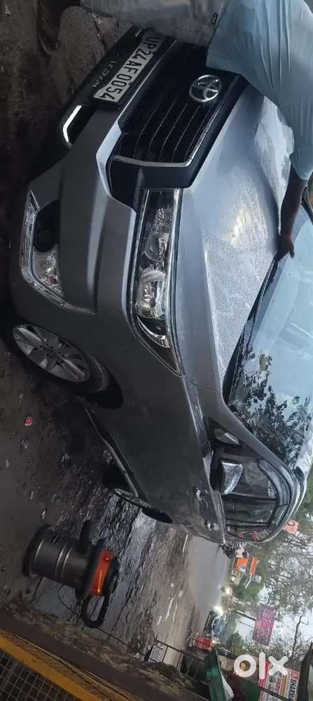 Toyota Innova Crysta 2018 Diesel Manual
