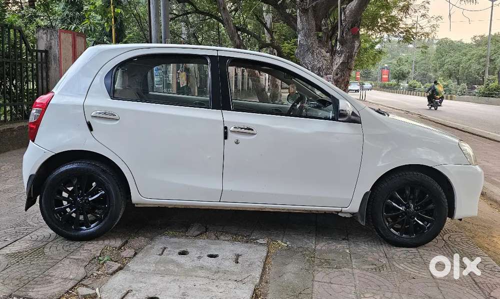 Toyota Etios Liva V Petrol  Top End Model