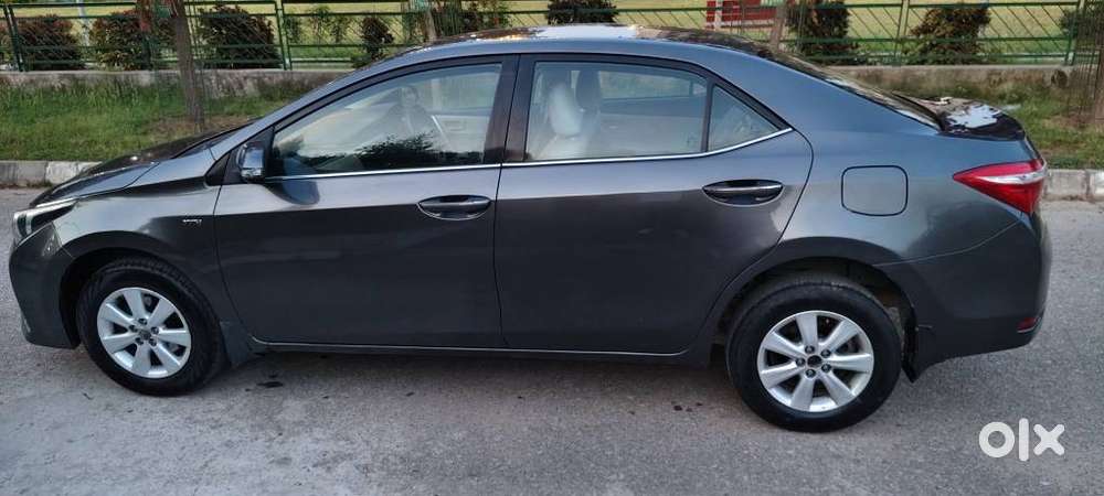 Toyota Corolla Altis 2010-2013 G, 2014, Petrol