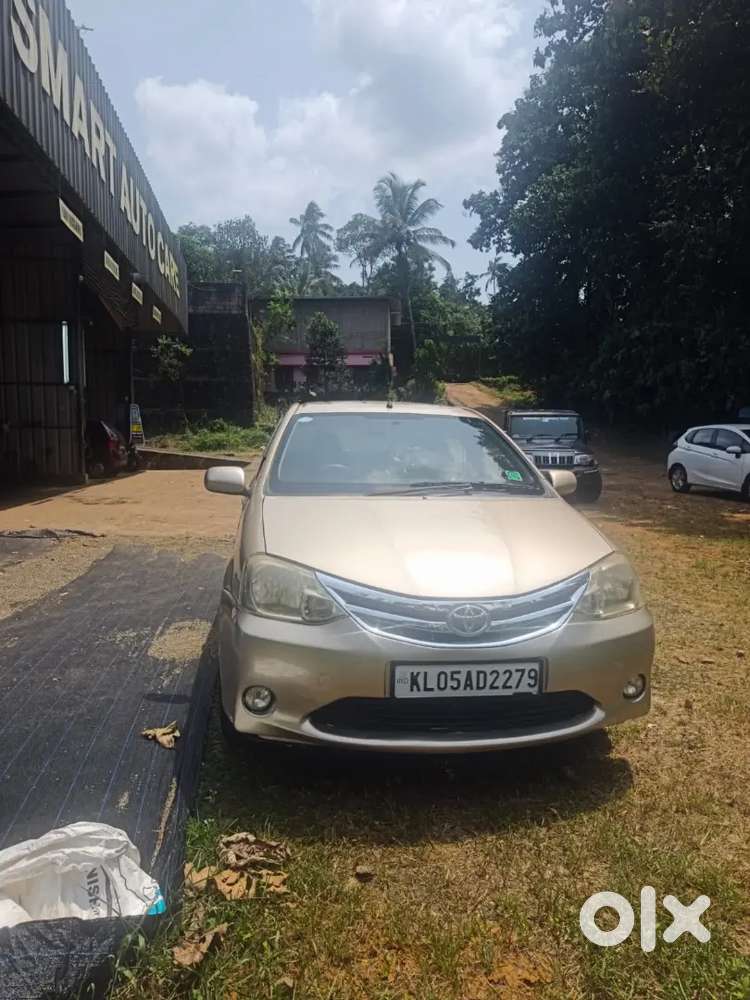 Toyota Etios 1.5 V 2011