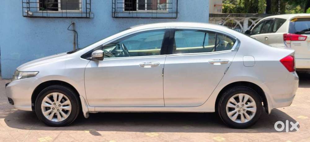 Honda City V At Sunroof I-vtec, 2013, Petrol