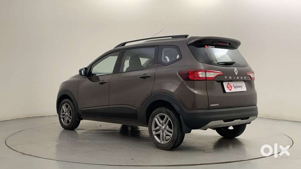 Renault Triber Rxz, 2022, Petrol