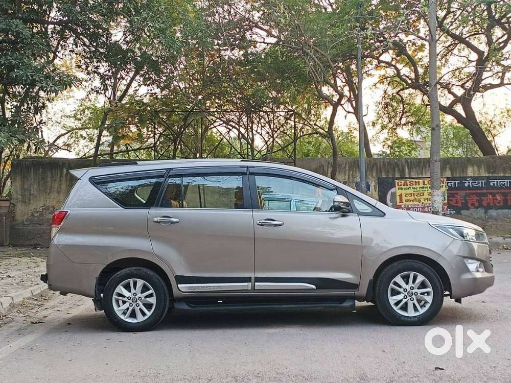 Toyota Innova Crysta 2.4 G Mt 7 Str, 2019, Diesel