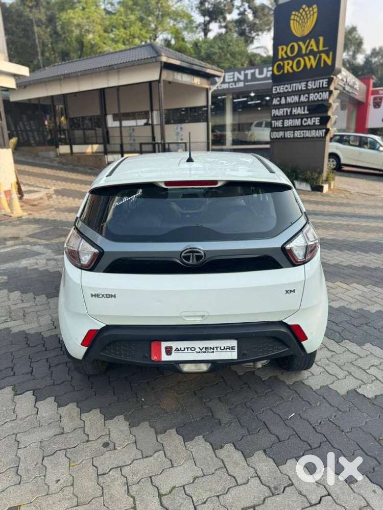 Tata Nexon 1.2 Revotron Xm, 2018, Petrol