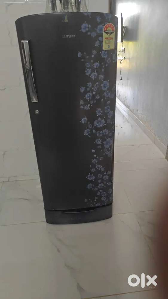 I Am selling my 200 liters fridge