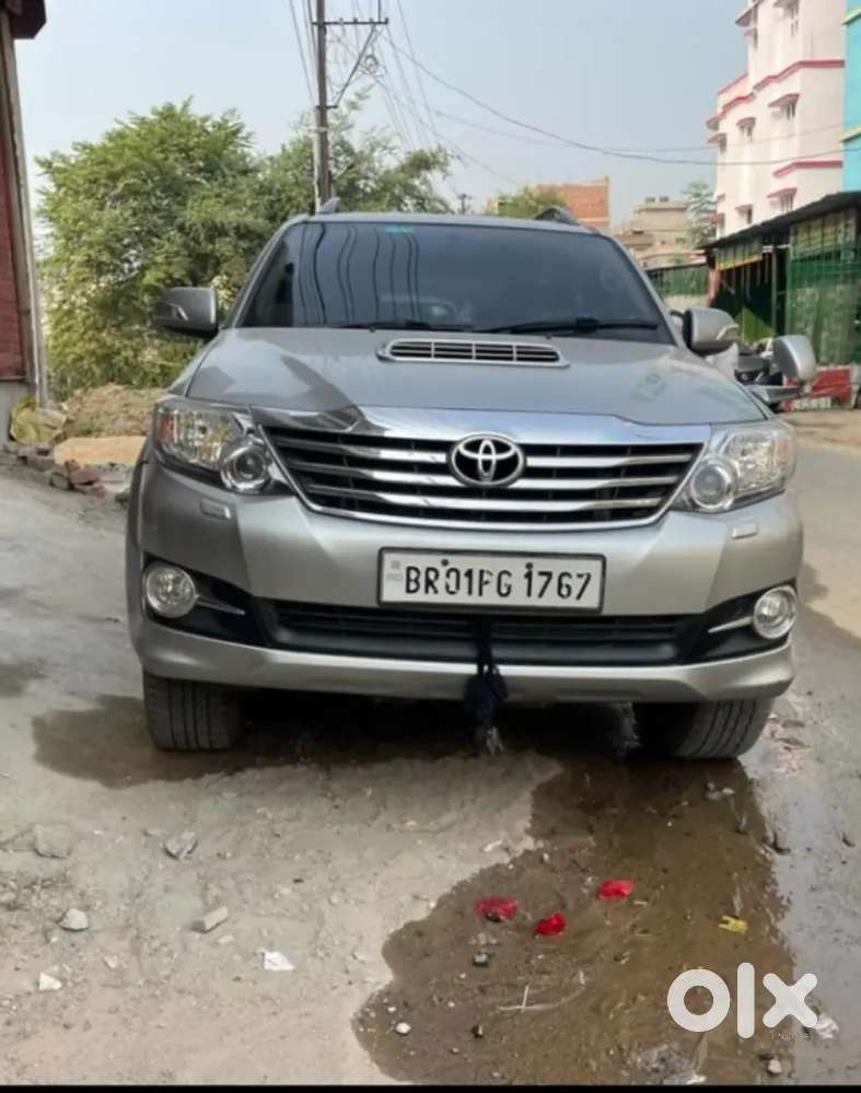 Toyota Fortuner 2015