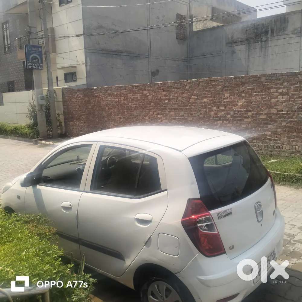 1. Low Buget Car 2. Brand New Wheels 3. 1 Owner Car