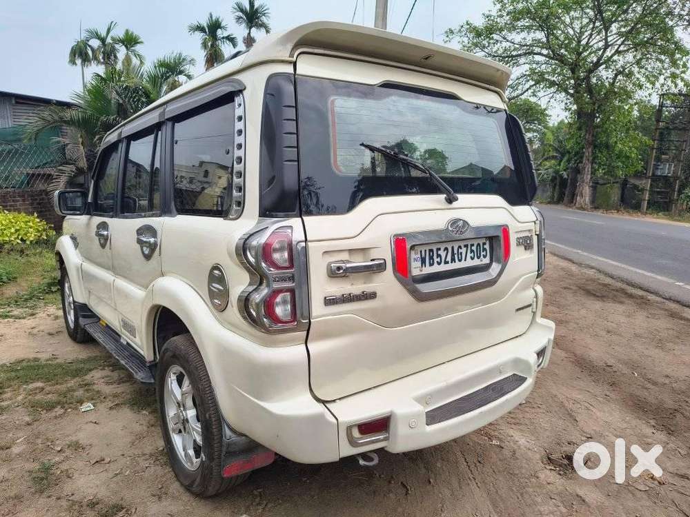 Mahindra Scorpio S10, 2017, Diesel