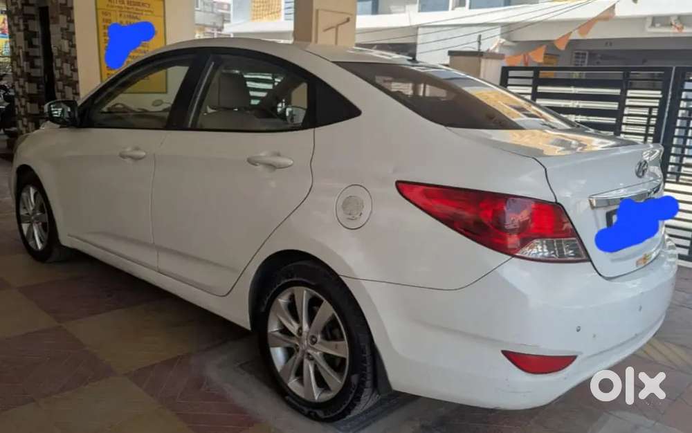 Hyundai Verna 2011