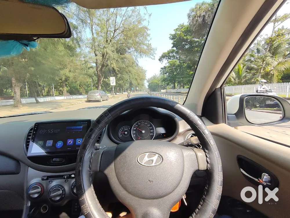 Automatic Hyundai I10 Sportz