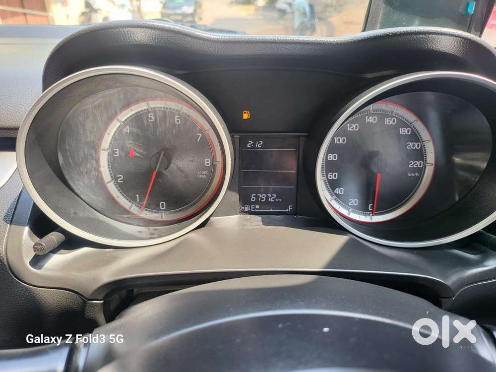 Maruti Suzuki Swift Vxi + Manual, 2022, Petrol