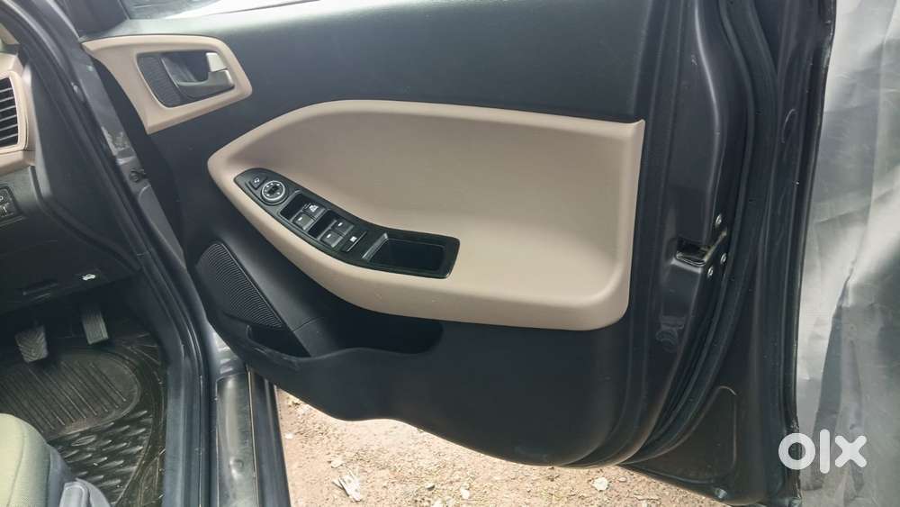 Hyundai Elite I20 Sportz (o) 1.2, 2016, Petrol